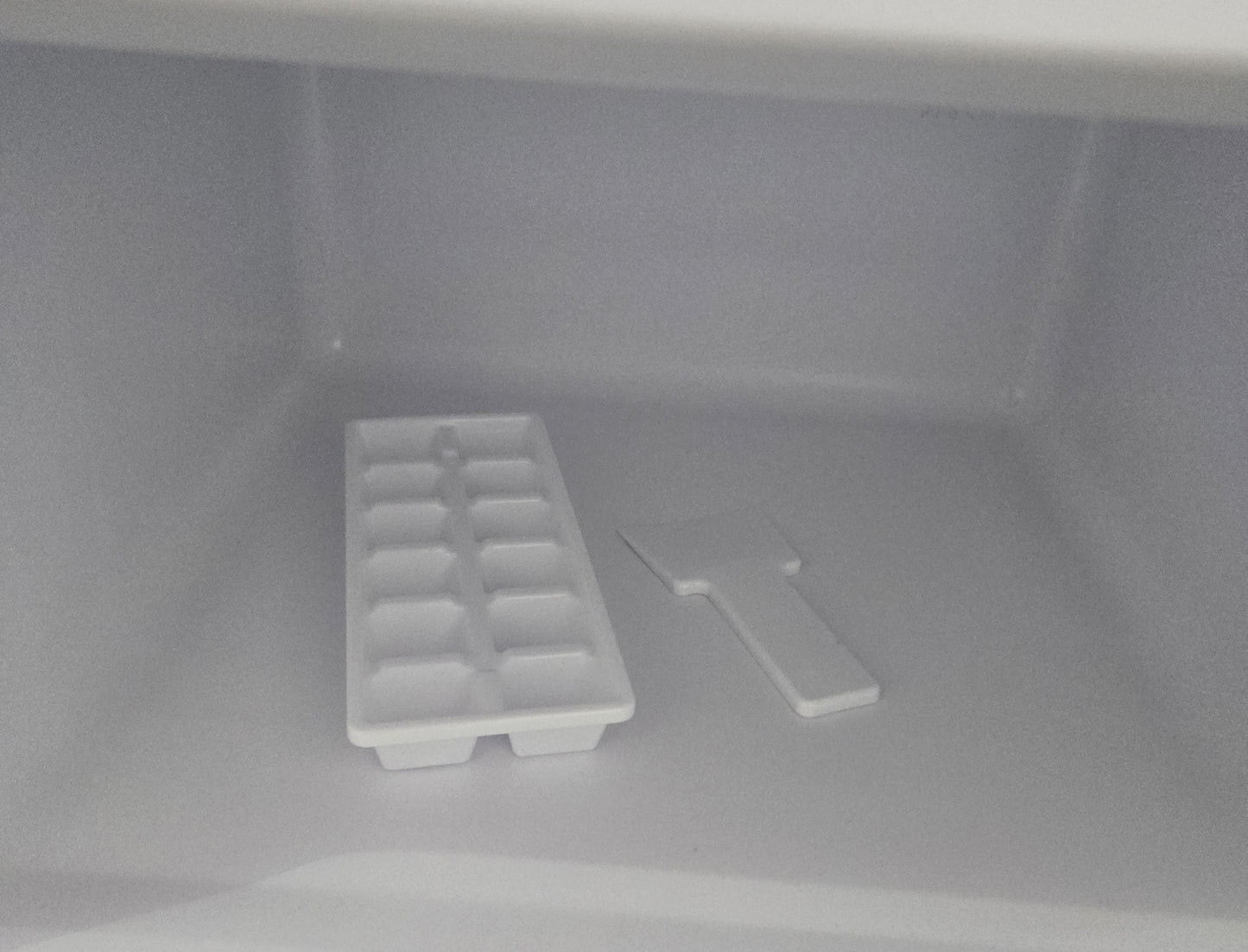 Insignia 3.0 Cu. Ft. Mini Fridge w/Top Freezer *PICKUP ONLY