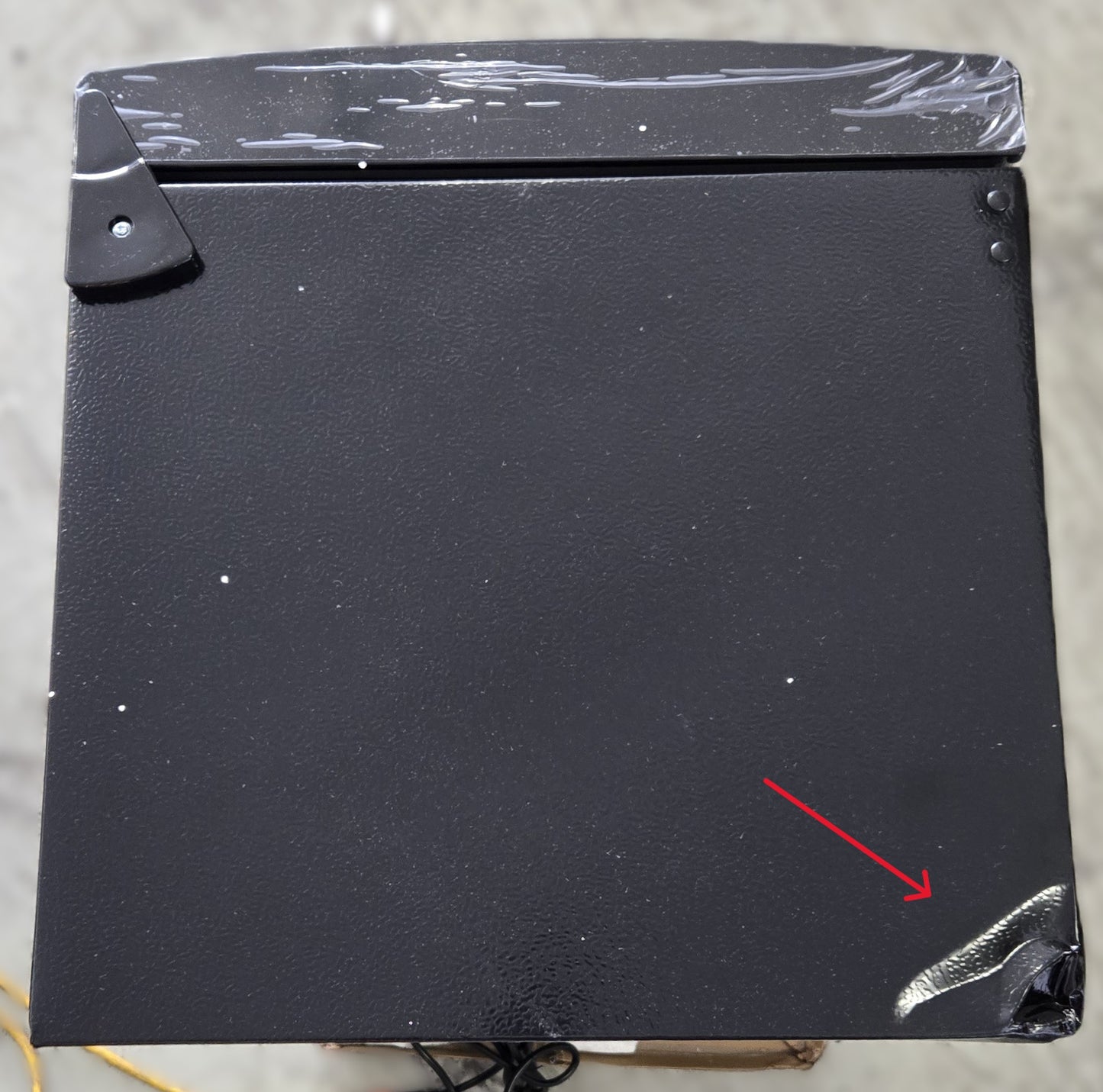 Insignia 3.0 Cu. Ft. Mini Fridge w/Top Freezer *PICKUP ONLY