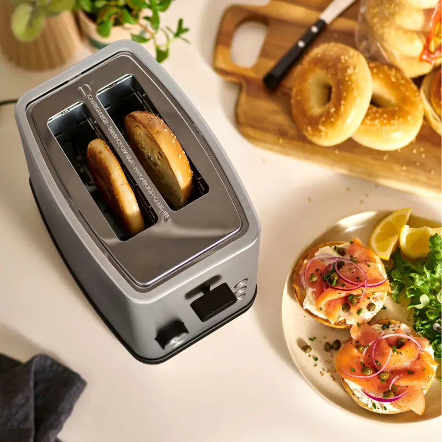 bella PRO - 2-Slice Toaster with Extra Wide Slots and Gluten Free button