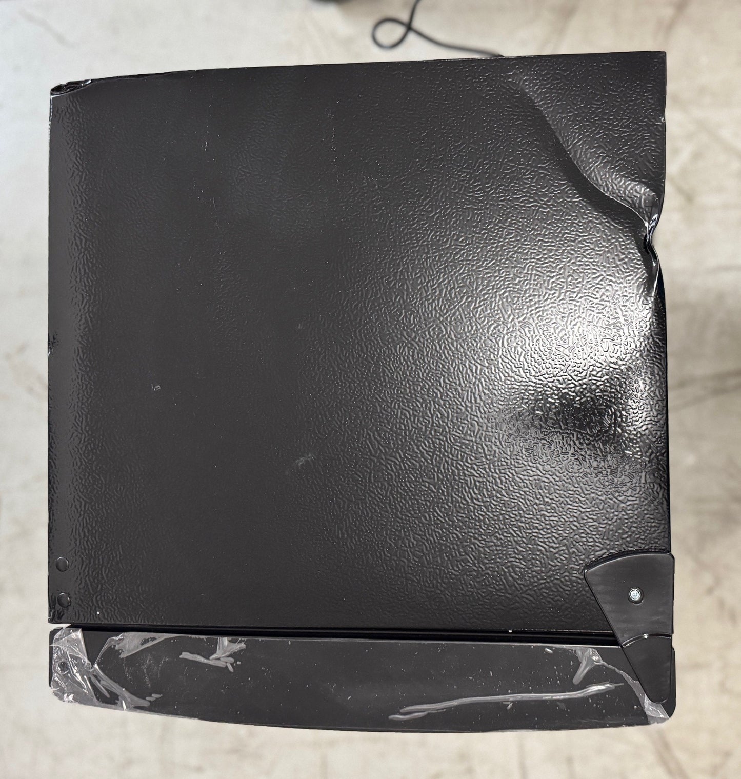 Insignia 3.0 Cu. Ft. Mini Fridge w/Top Freezer *PICKUP ONLY