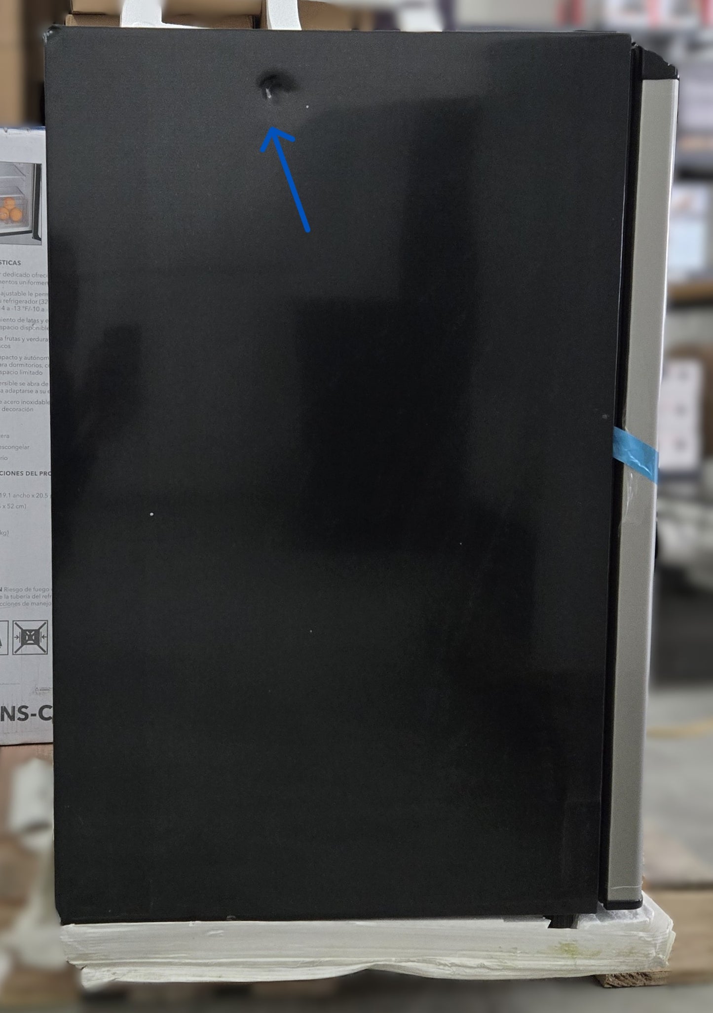 Frigidaire 4.5 Cu. Ft. Mini Fridge with Top Freezer - PICKUP ONLY