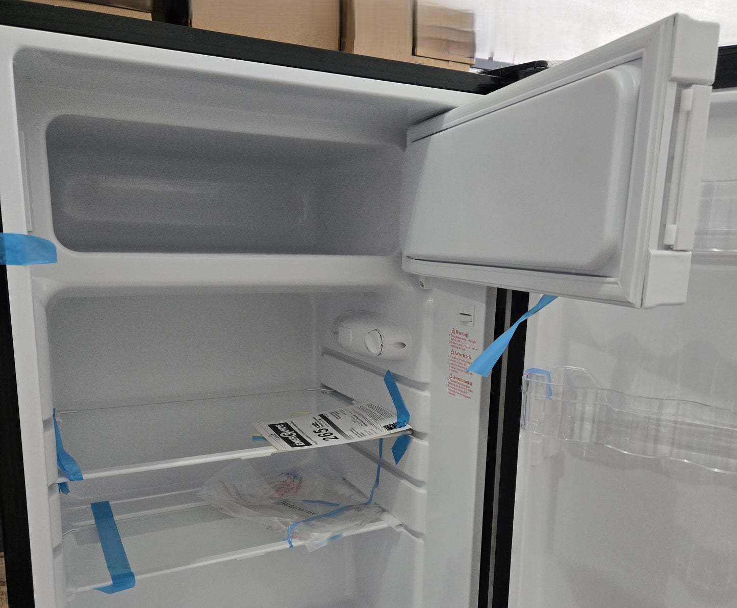 Frigidaire 4.5 Cu. Ft. Mini Fridge with Top Freezer - PICKUP ONLY