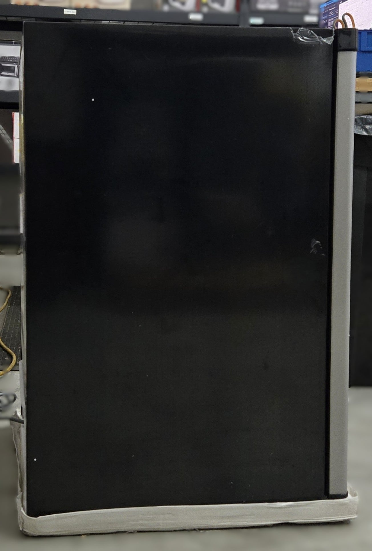 Frigidaire 4.5 Cu. Ft. Mini Fridge with Top Freeze - PICKUP ONLY