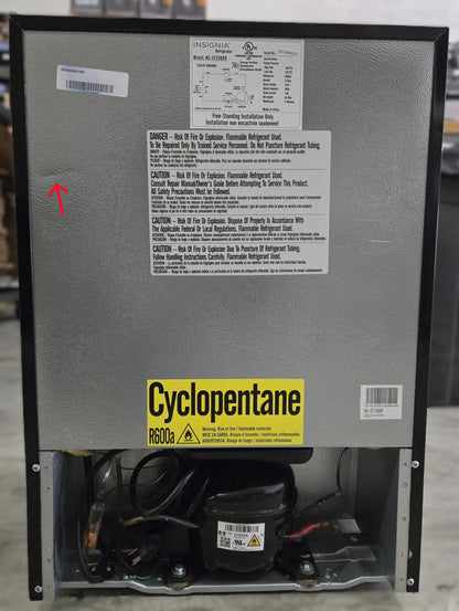 Insignia 2.6 Cu. Ft. Mini Fridge - Black *PICKUP ONLY