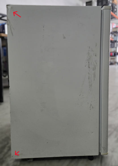 Insignia - 2.6 Cu. Ft. Mini Fridge - White *PICKUP ONLY