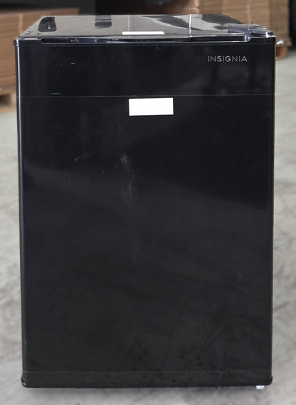 Insignia™ - 2.6 Cu. Ft. Mini Fridge - Black *PICKUP ONLY