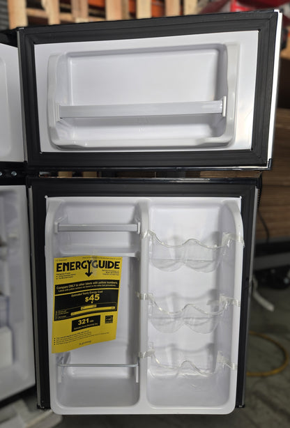 Insignia 3.0 Cu. Ft. Mini Fridge w/Top Freezer *PICKUP ONLY