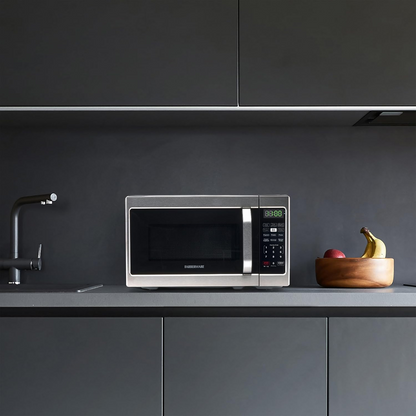 Farberware Classic 0.7 Cu.Ft. 700W Countertop Microwave w/Speed Cooking - Silver