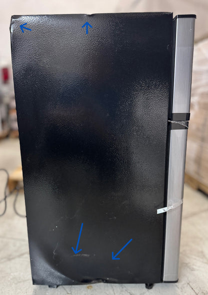 Insignia 3.0 Cu. Ft. Mini Fridge w/Top Freezer *PICKUP ONLY