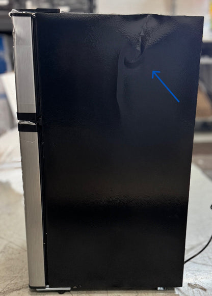 Insignia 3.0 Cu. Ft. Mini Fridge w/Top Freezer *PICKUP ONLY