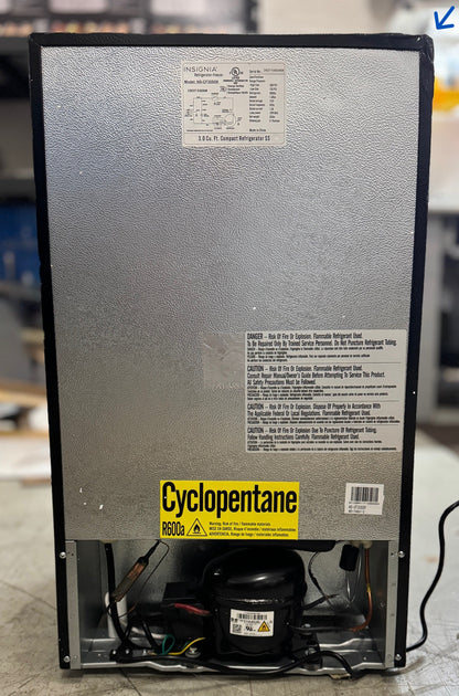 Insignia 3.0 Cu. Ft. Mini Fridge w/Top Freezer *PICKUP ONLY